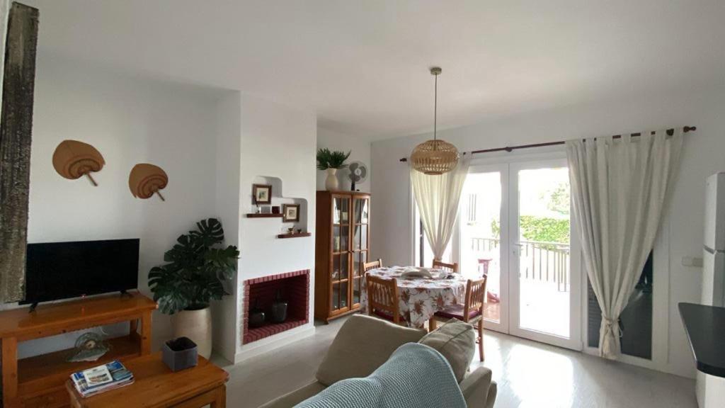 Apartamento Con Encanto En Residencial Con Piscina Cala En Porter  Exterior foto